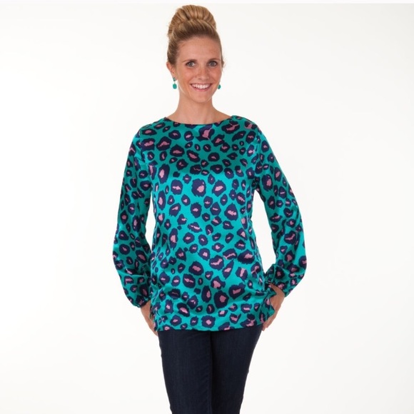 Tracy Negoshian Tops - 💥3/$15💥 NWT Tracy negoshian nina leopard top